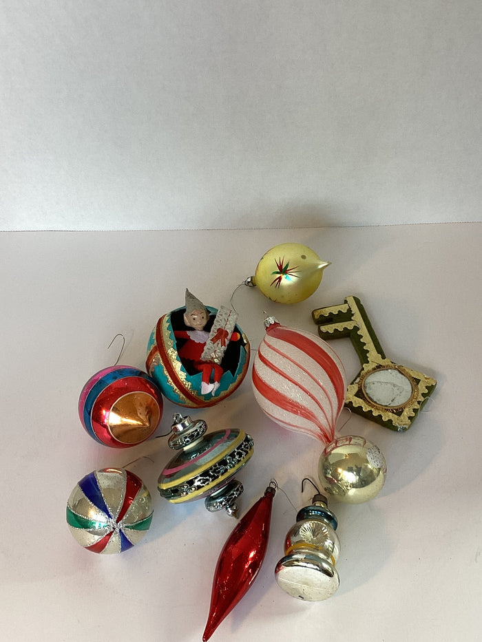 LMJ - Christmas Ornaments - Bucket E