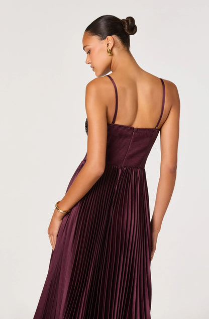 Ascella Sweetheart Pleated Midi Dress