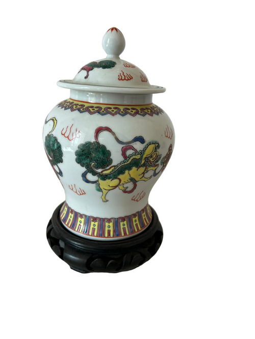Vintage Chinese porcelain ginger jar