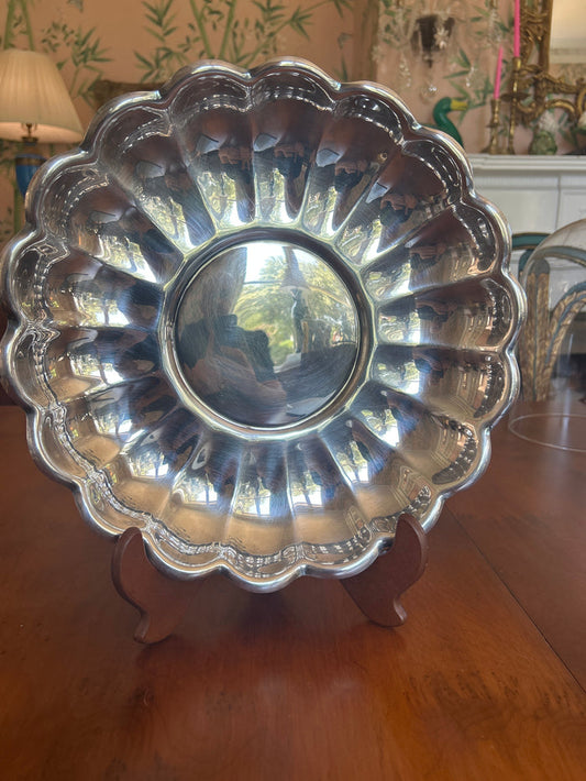 G5 - Scalloped Bowl