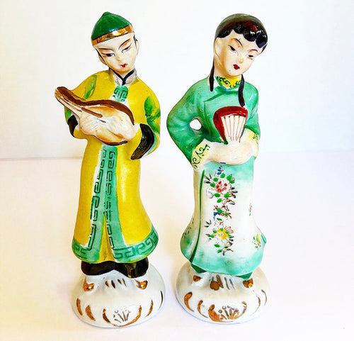 G7 - Pair of Chinoiserie Figurines