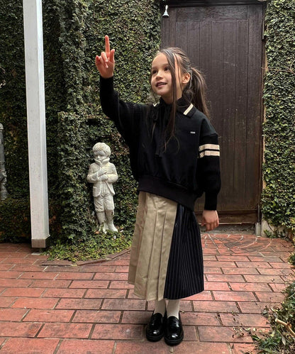 Twill and Pleats Switching Skirt