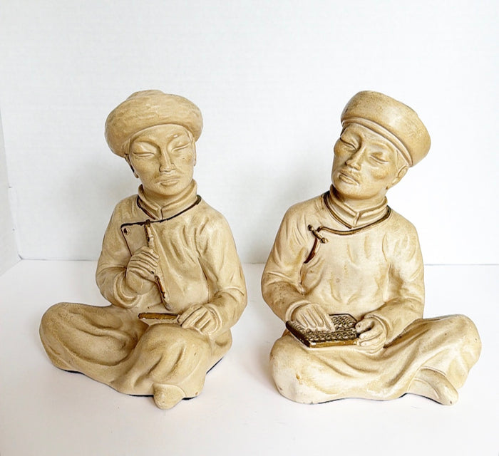 U6 - Chinoseire - Figures - Pair
